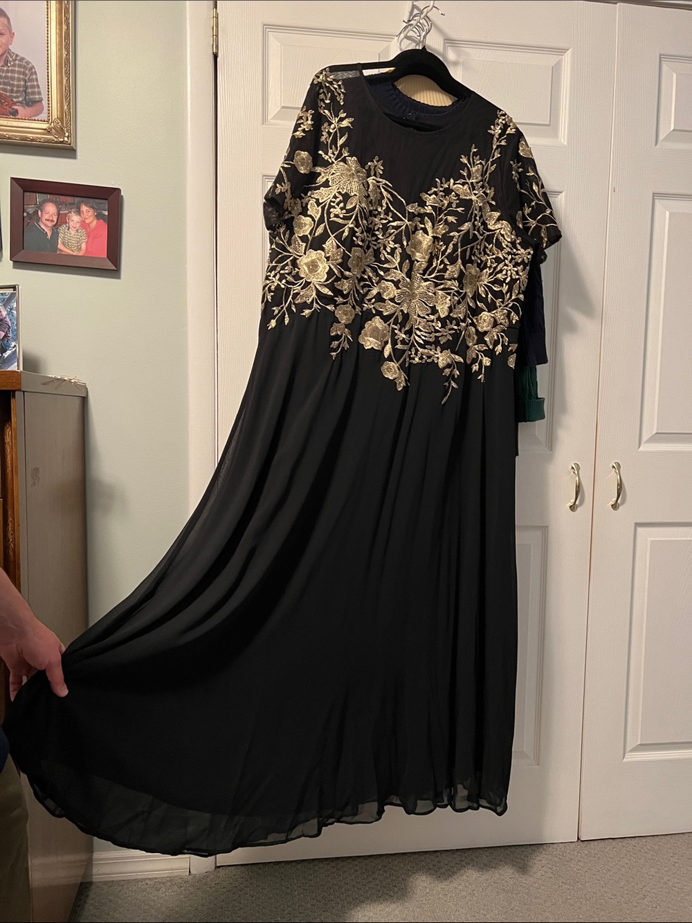 Betsy & Adam Black and Gold Floral Dress/gown
Full length - Picture 13 of 16